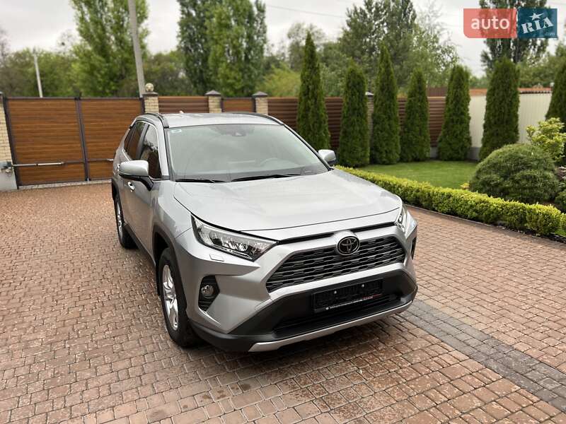 Позашляховик / Кросовер Toyota RAV4 2021 в Кропивницькому