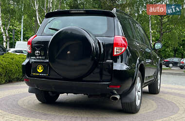 Внедорожник / Кроссовер Toyota RAV4 2007 в 