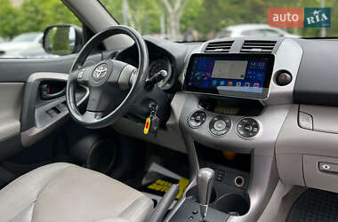 Внедорожник / Кроссовер Toyota RAV4 2007 в 