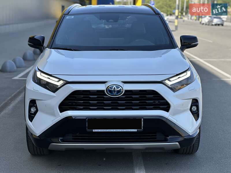 Внедорожник / Кроссовер Toyota RAV4 2023 в Киеве фото 3 Внедорожник / Кроссовер Toyota RAV4 2023 в Киеве