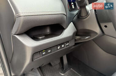 Внедорожник / Кроссовер Toyota RAV4 2023 в 