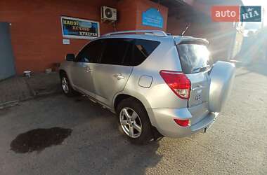 Позашляховик / Кросовер Toyota RAV4 2007 в 