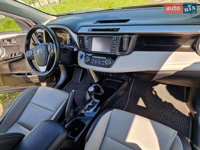 Позашляховик / Кросовер Toyota RAV4 2018 в Золочеві фото 17 Позашляховик / Кросовер Toyota RAV4 2018 в Золочеві