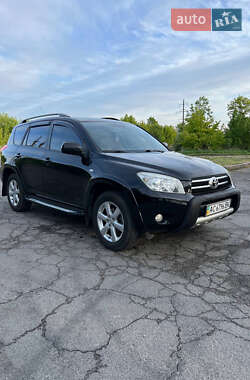 Позашляховик / Кросовер Toyota RAV4 2006 в 