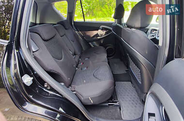 Позашляховик / Кросовер Toyota RAV4 2008 в 
