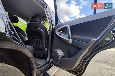 Позашляховик / Кросовер Toyota RAV4 2008 в 