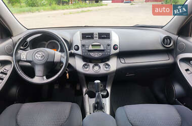 Позашляховик / Кросовер Toyota RAV4 2008 в 
