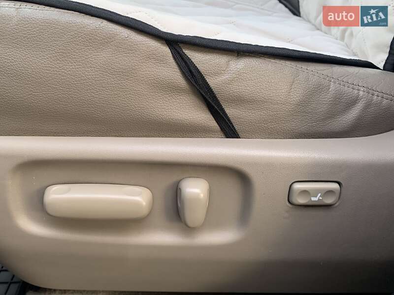 Позашляховик / Кросовер Toyota RAV4 2008 в Києві