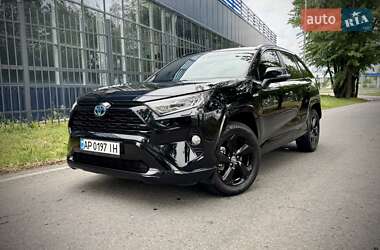 Позашляховик / Кросовер Toyota RAV4 2020 в Дніпрі
