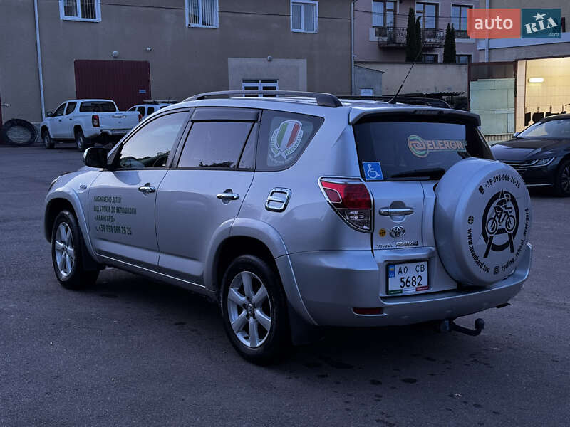 Внедорожник / Кроссовер Toyota RAV4 2006 в Ужгороде фото 6 Внедорожник / Кроссовер Toyota RAV4 2006 в Ужгороде