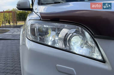 Позашляховик / Кросовер Toyota RAV4 2011 в 