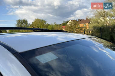 Позашляховик / Кросовер Toyota RAV4 2011 в 