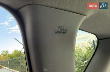 Позашляховик / Кросовер Toyota RAV4 2011 в 