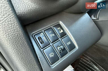 Позашляховик / Кросовер Toyota RAV4 2011 в 