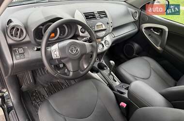 Позашляховик / Кросовер Toyota RAV4 2009 в 