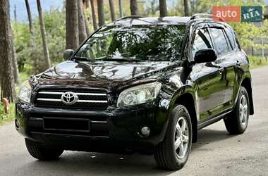 Позашляховик / Кросовер Toyota RAV4 2009 в 
