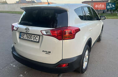 Внедорожник / Кроссовер Toyota RAV4 2013 в 