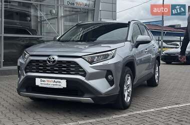 Позашляховик / Кросовер Toyota RAV4 2019 в Чернівцях