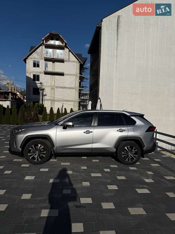 Внедорожник / Кроссовер Toyota RAV4 2020 в Одессе