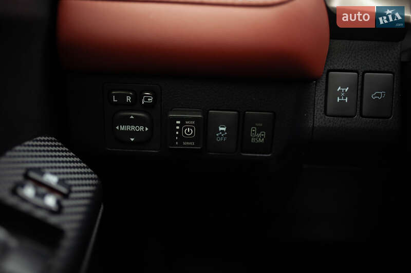 Внедорожник / Кроссовер Toyota RAV4 2013 в Киеве
