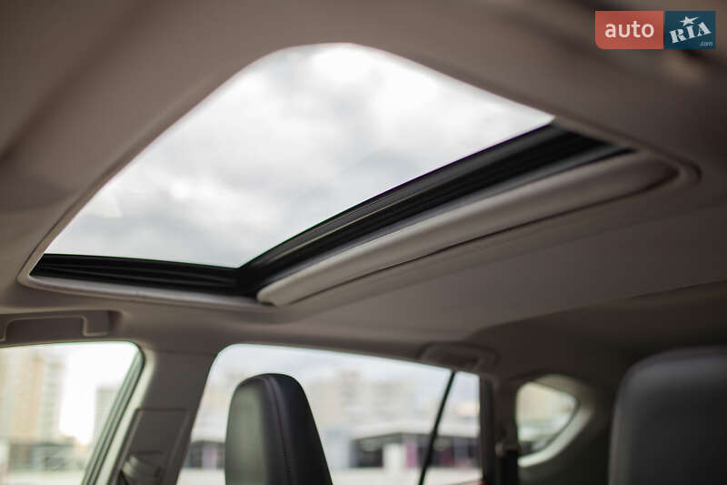 Внедорожник / Кроссовер Toyota RAV4 2013 в Киеве