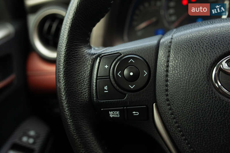 Внедорожник / Кроссовер Toyota RAV4 2013 в Киеве