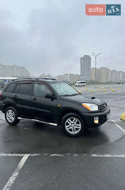 Позашляховик / Кросовер Toyota RAV4 2002 в Києві