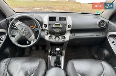 Позашляховик / Кросовер Toyota RAV4 2008 в Львові