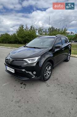 Позашляховик / Кросовер Toyota RAV4 2017 в Бучі
