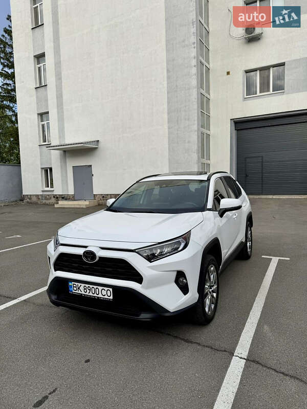 Toyota RAV4 2019