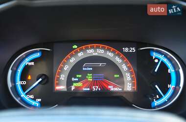 Внедорожник / Кроссовер Toyota RAV4 2020 в 