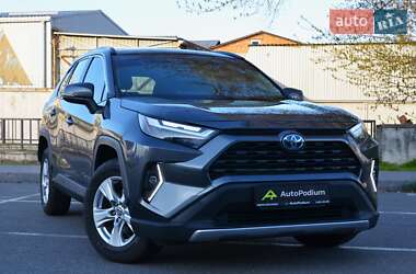 Внедорожник / Кроссовер Toyota RAV4 2020 в 