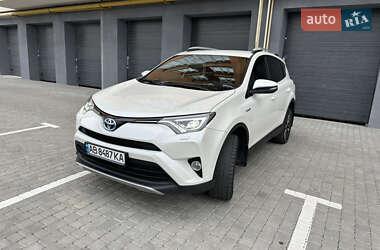 Внедорожник / Кроссовер Toyota RAV4 2017 в Виннице