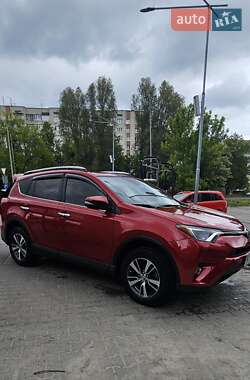 Позашляховик / Кросовер Toyota RAV4 2017 в Львові