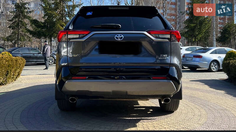 Внедорожник / Кроссовер Toyota RAV4 2019 в Львове
