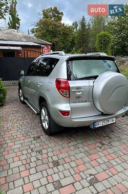 Позашляховик / Кросовер Toyota RAV4 2006 в 