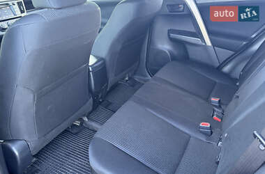 Внедорожник / Кроссовер Toyota RAV4 2018 в 