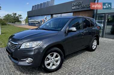 Внедорожник / Кроссовер Toyota RAV4 2011 в 