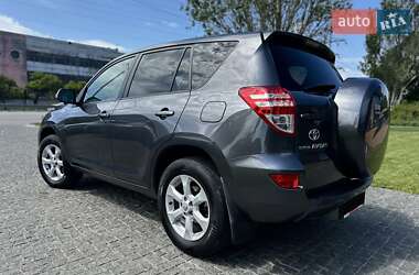 Внедорожник / Кроссовер Toyota RAV4 2011 в 