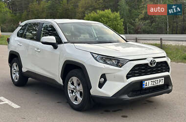 Позашляховик / Кросовер Toyota RAV4 2021 в Києві
