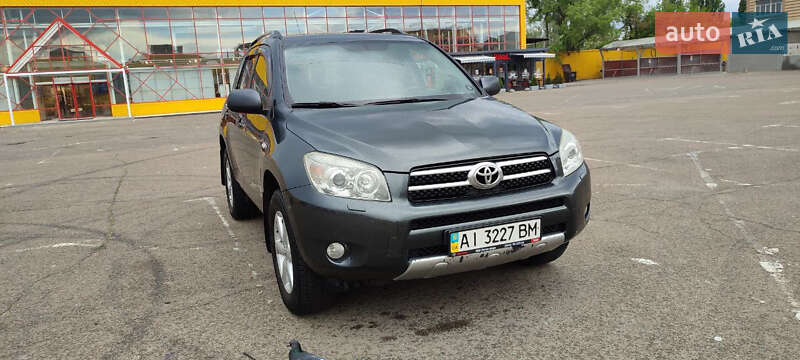 Внедорожник / Кроссовер Toyota RAV4 2008 в 