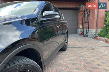 Позашляховик / Кросовер Toyota RAV4 2016 в 