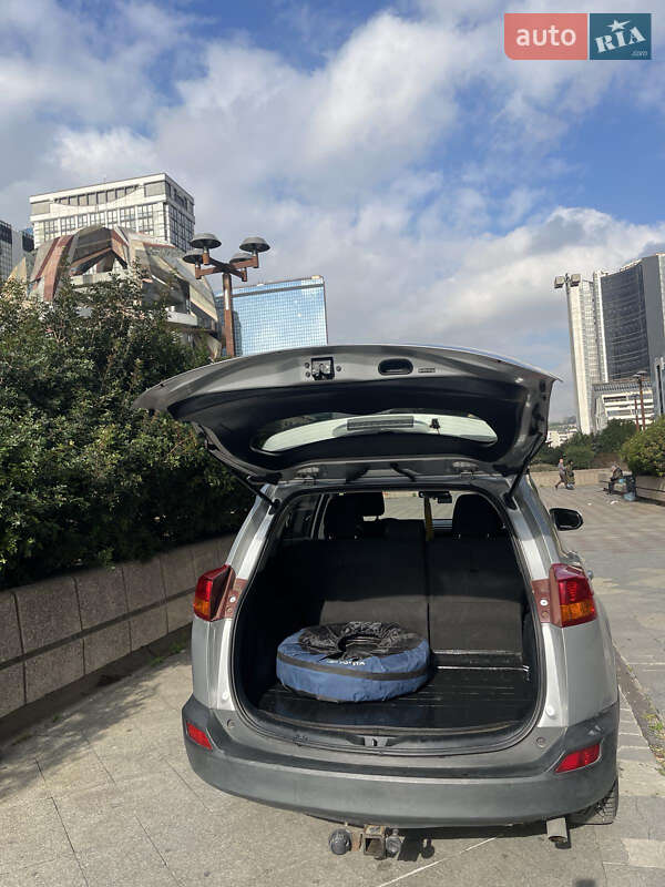 Внедорожник / Кроссовер Toyota RAV4 2013 в Борисполе