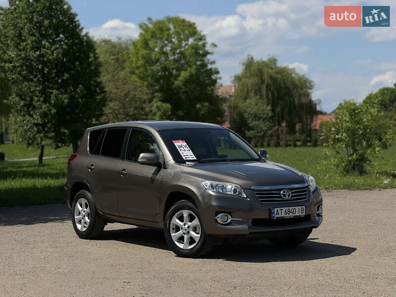 Toyota RAV4 2010