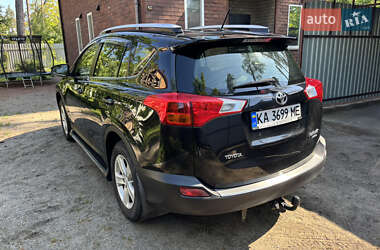 Внедорожник / Кроссовер Toyota RAV4 2013 в 