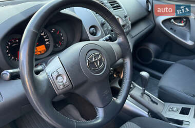 Внедорожник / Кроссовер Toyota RAV4 2007 в 