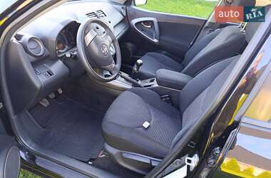 Внедорожник / Кроссовер Toyota RAV4 2006 в 