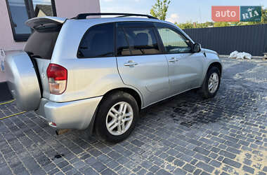 Внедорожник / Кроссовер Toyota RAV4 2003 в 