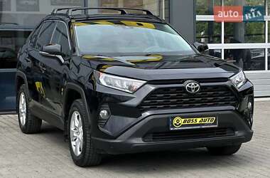 Внедорожник / Кроссовер Toyota RAV4 2020 в Ивано-Франковске