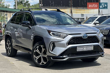 Внедорожник / Кроссовер Toyota RAV4 2020 в Киеве
